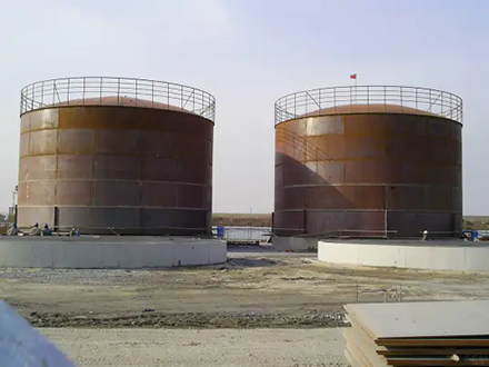 oil tank（A large container with a relatively regular shape used for storing oil products）